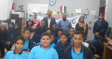 إطلاق مبادرة "مدارسنا وشوارعنا نظيفة وجميلة" لرفع الوعى البيئى لطلاب أسيوط