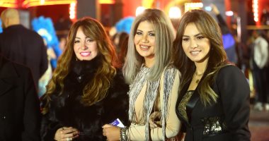 نجوم الفن والإعلام والسياسة فى العرض الخاص لمسرحية محمد هنيدى