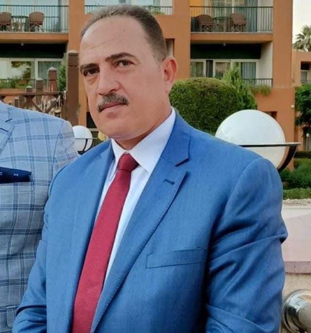 اللواء مصطفى كامل يرسم البسمة على وجه أسرة احترق منزلها في بني سويف 