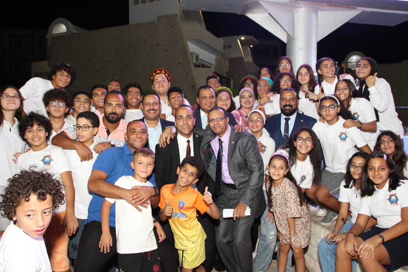 نادى الرياضات البحرية يحتفل بختام الأنشطة ويكرم ابنائه ابطال الجمهورية فى السياحةواحتفال ذكرى اكتوبر والمولد النبوى