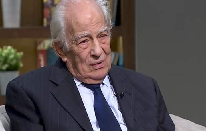 قصاقيص من ورق لصلاح جاهين بساحة الهناجر في احتفاليه بهجه الروح