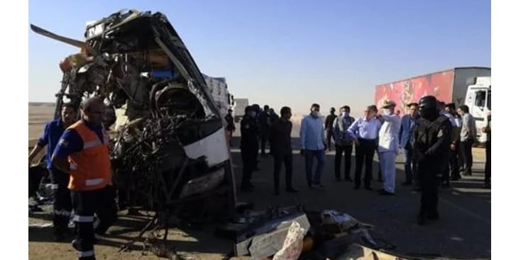 إصابة 15 فى تصادم أتوبيس بملاكى بطريق «الغردقة- رأس غارب 