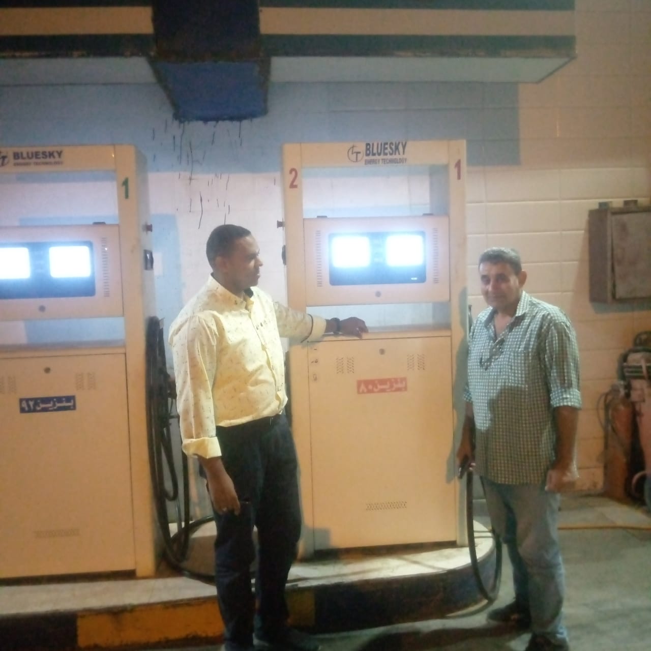 ضبط 5000 لتر سولار وبنزين قبل بيعها بالسوق السوداء ومخبز تصرف في 50 شيكارة دقيق بلدي مدعم