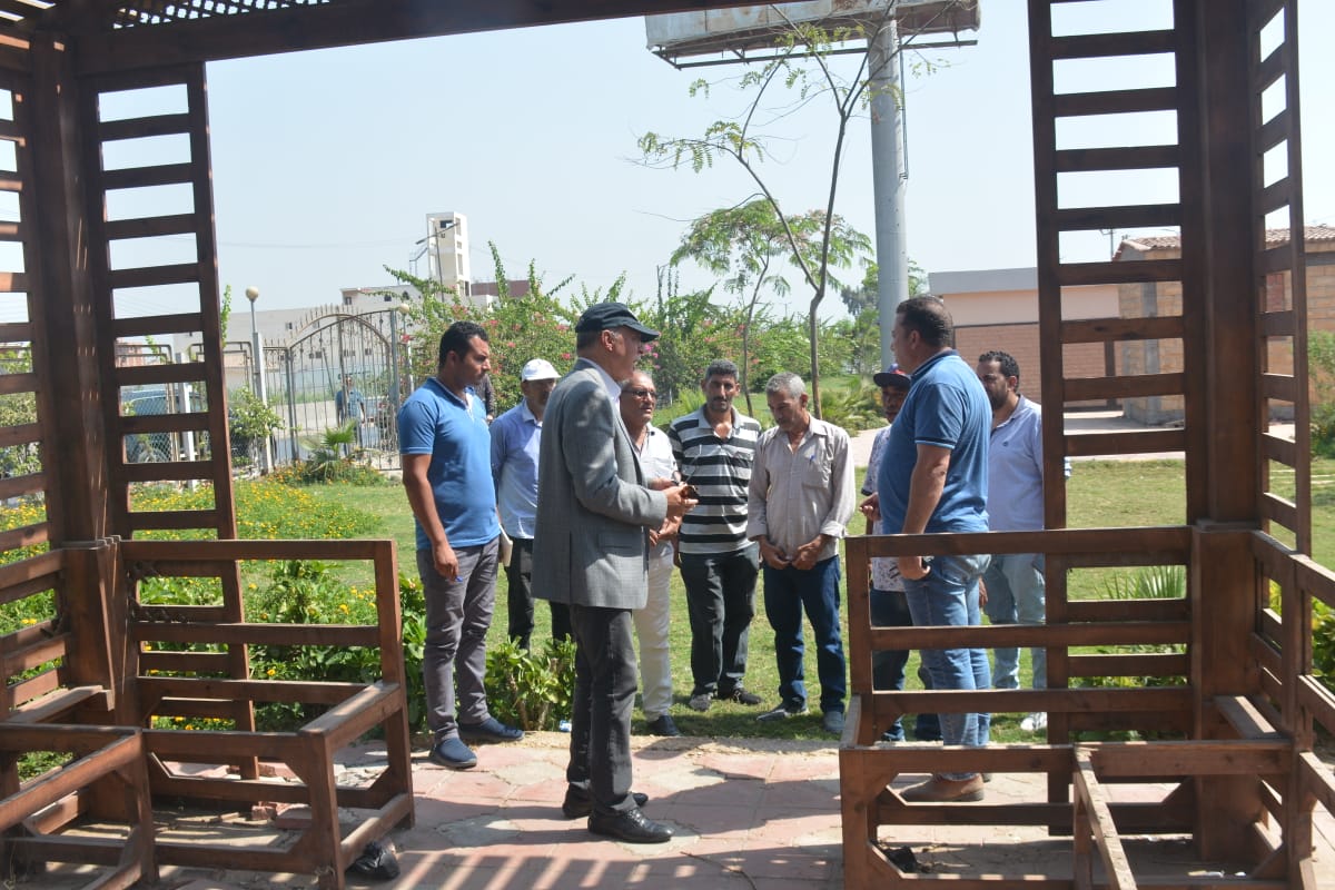 محافظ القليوبية يقوم بجولة لمدينة بنها يتفقد خلالها مشروع ممشى النيل وشارع فريد ندا والحدائق العامة على الطريق الزراعي