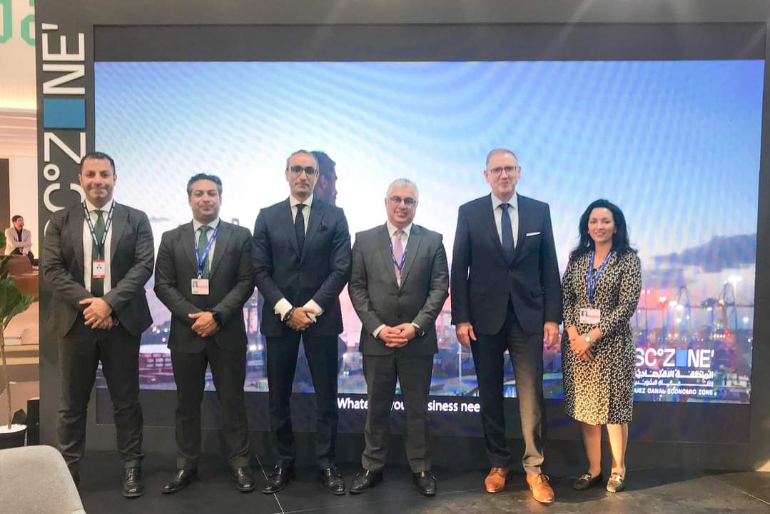 رئيس اقتصادية قناة السويس يلتقي عدد من الشركات العالمية لبحث التعاون في مجال إنتاج الوقود الأخضر