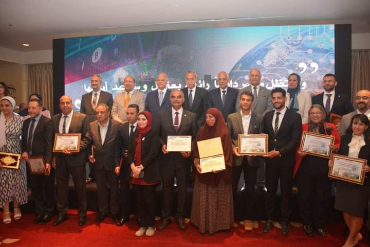 في المؤتمر الإقليمي لإعلان فوز مشروعات المبادرة الوطنية للمشروعات الخضراء الذكية محافظ القليوبية يشارك بحضور محافظي القاهرة والجيزة       