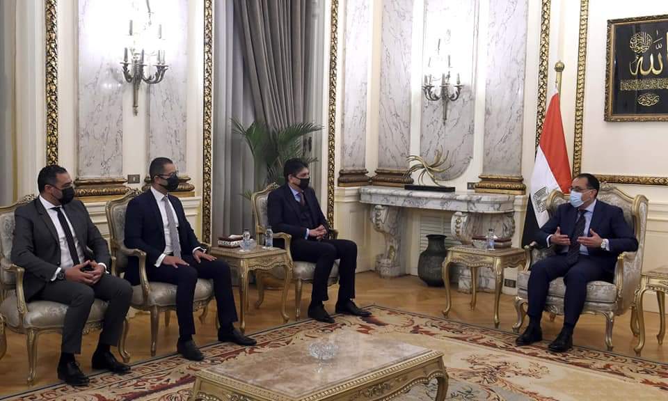 رئيس الوزراء يلتقى الرئيس التنفيذي لشركة "فوداكوم" الجنوب أفريقية التابعة لشركة "فودافون" العالمية