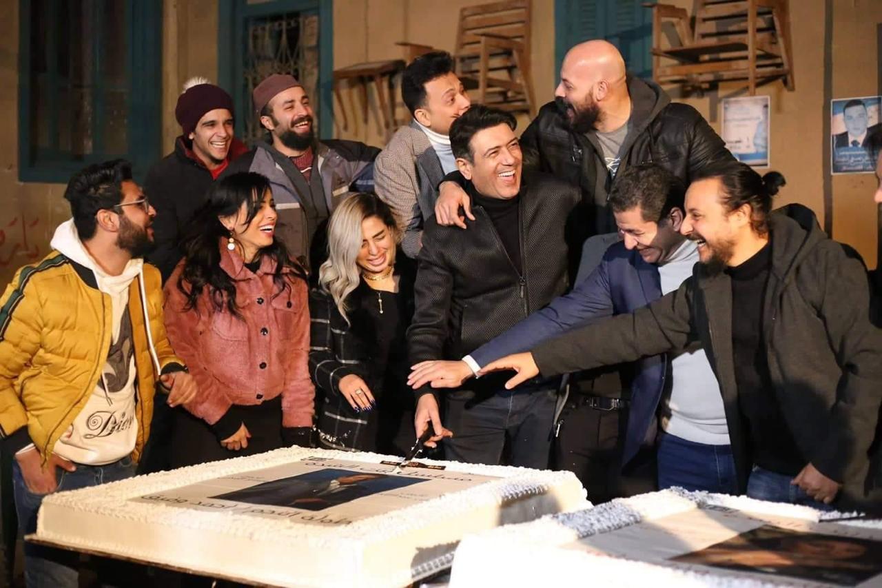 بالصور... أبطال "بيت الشدة" يحتفلون بانطلاق التصوير بمدينة الإنتاج الإعلامي 