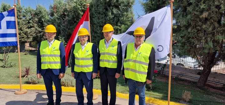 الفريق أسامة ربيع يتفقد مصنع شركة "Antipollution" العالمية لإعادة تدوير المخلفات الصلبة والسائلة باليونان