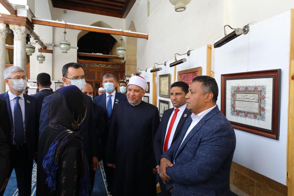 رئيس مجلس الشيوخ الكازاخي يزور الجامع الأزهر