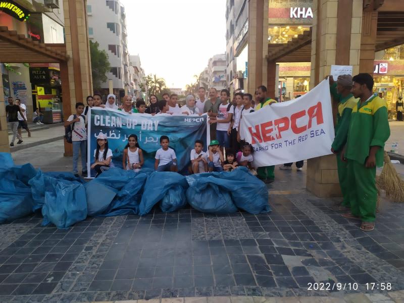 مركز اعلام البحرالاحمر الراعى الرسمى للاحتفال باليوم العالمى للنظافة