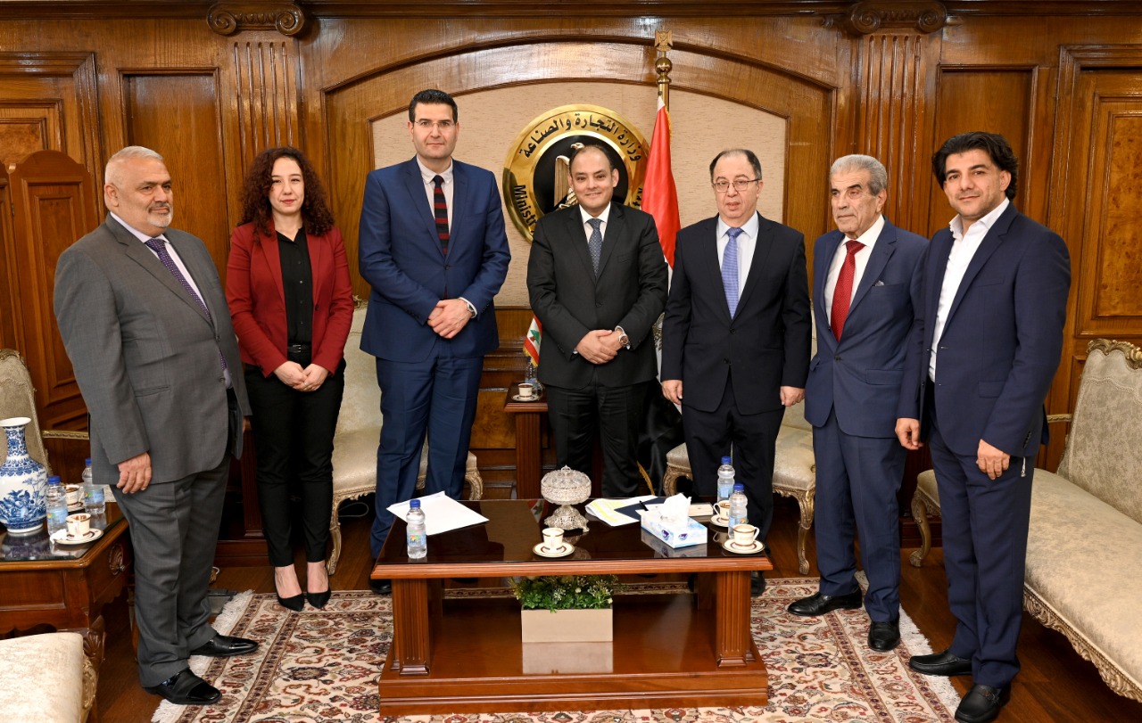 وزير التجارة والصناعة يبحث مع وزير الزراعة اللبناني تنمية أطر التعاون الاقتصادي المشترك بين البلدين