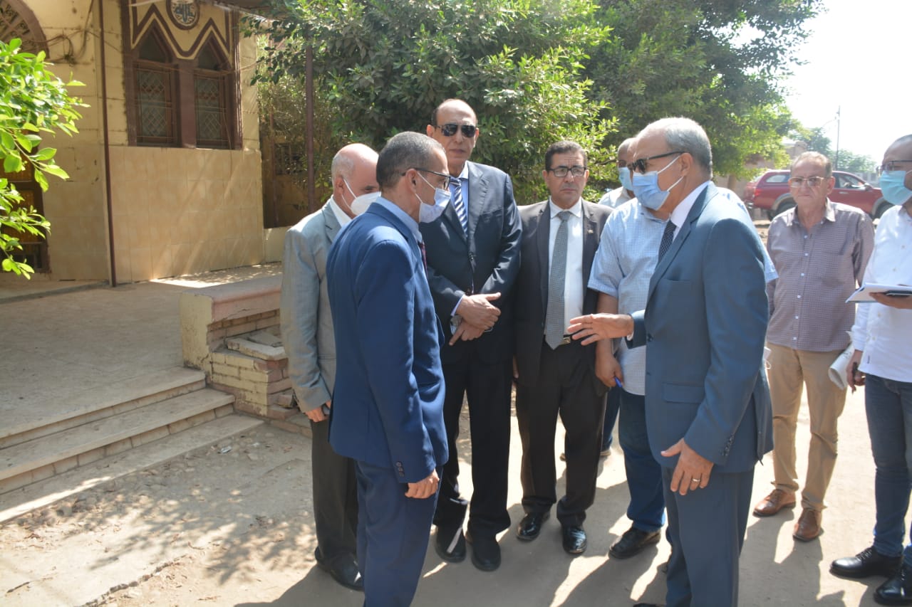 محافظ القليوبية يعلن تدشين مشروع انشاء مبني جديد للإدارة الزراعية ومجمع لمواقف السيارات بمدينة كفر شكر 