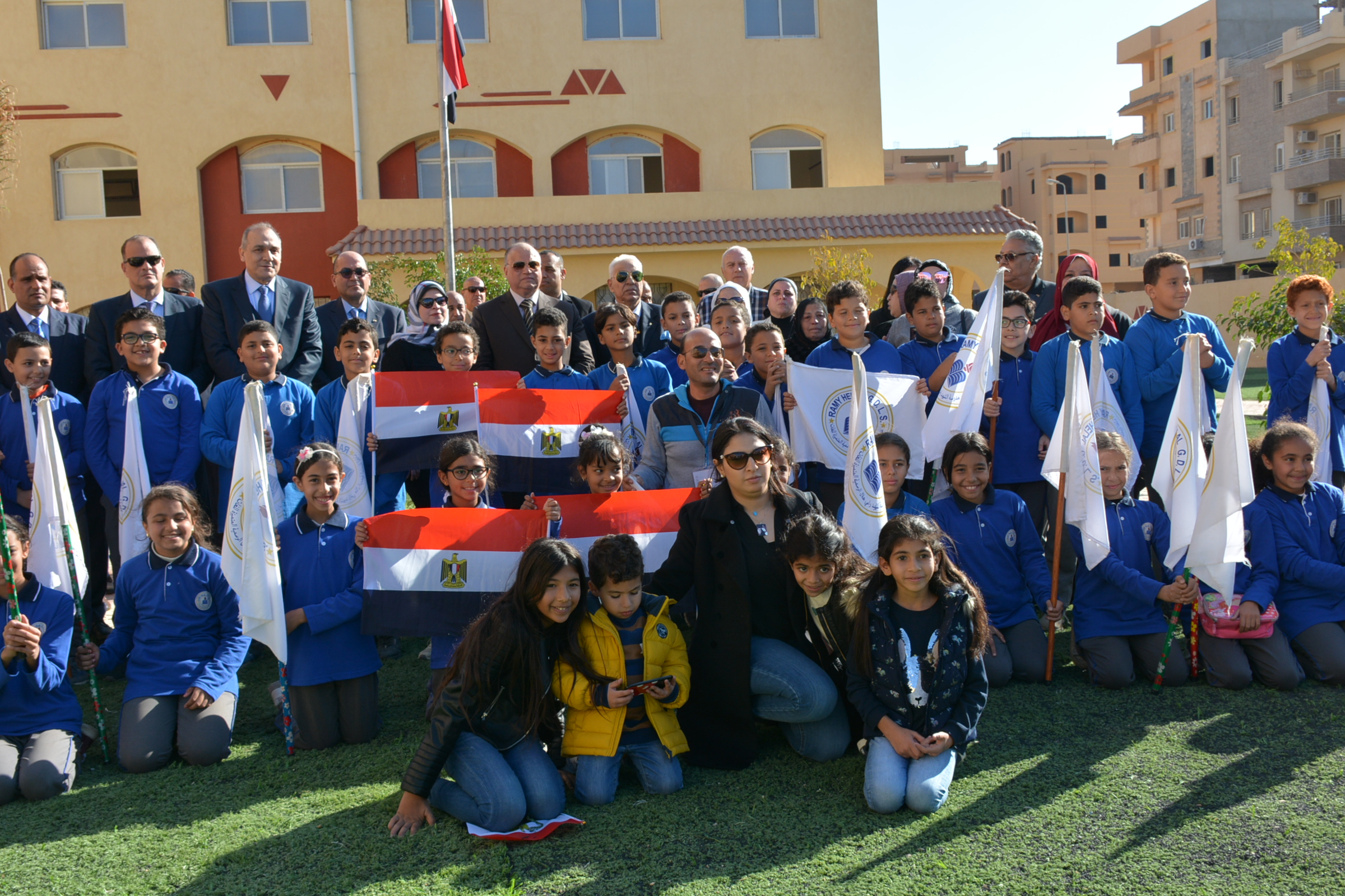 بالصور.. إطلاق اسم الشهيد عقيد رامي هلال على مدرسة بالتجمع