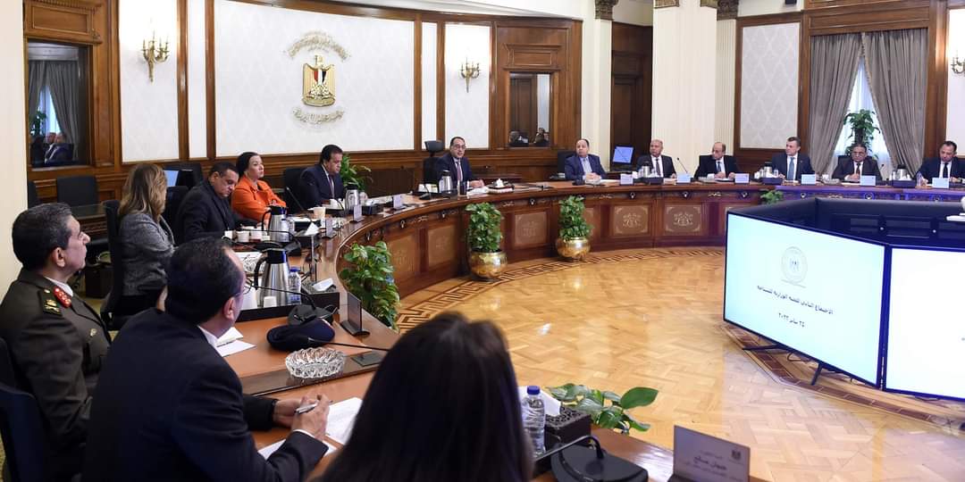 رئيس الوزراء يترأس اجتماع اللجنة الوزارية للسياحة