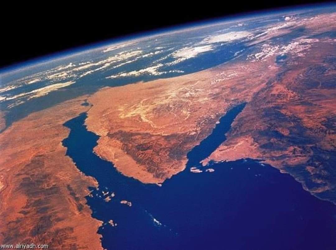 بالصور تحقيق خاص من شبه جزيره سيناء: اخلع نعليك