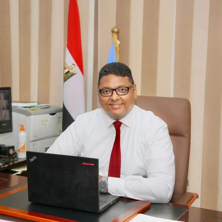 وكيل وزارة الصحة بالبحر الأحمر يتابع إنتظام العمل بقسم المناظير بمستشفي حميات الغردقة