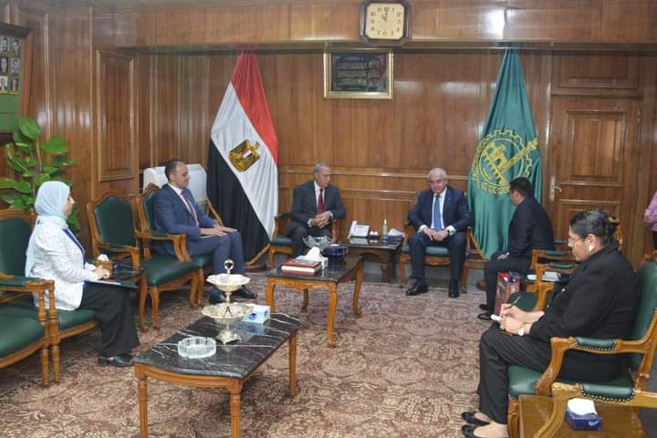 في زيارة ودية ..... محافظ القليوبية يستقبل سفير أذربيجان بالديوان العام مؤكدين على عمق الصداقة بين مصر وأذربيجان