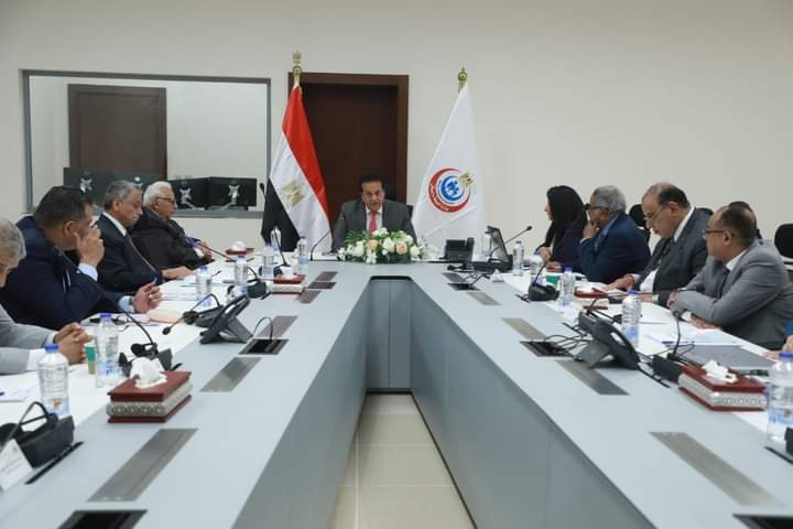 عبد الغفار يرأس اجتماع المجلس القومى للصحة النفسية ويوجه لإجراء بحث ميداني على مسببات الإدمان المستحدثة