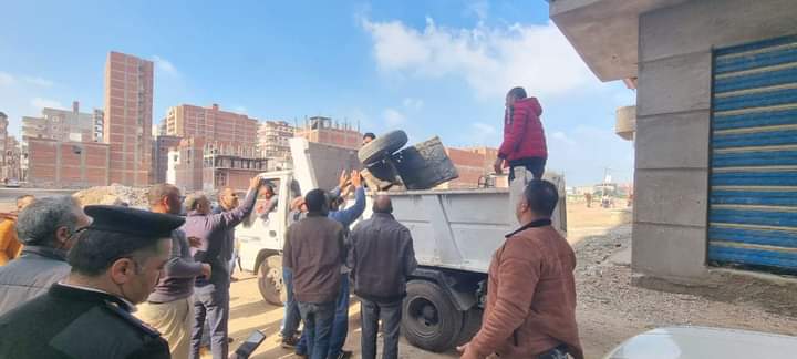 رفع ٩٥٩حالة إشغال طريق مخالف بنطاق ٥ مراكز بمحافظة البحيرة ،