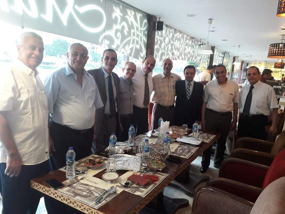 بالصور: حفل إفطار قسم جراحة المخ والأ عصاب بالنادي الأهلي