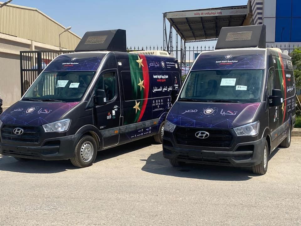 التخطيط والتنمية الاقتصادية تسلم النيابة العامةسيارات مراكز تكنولوجية جديدة لخدمات للمواطنين
