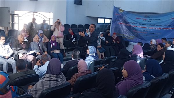 مالية البحرالاحمر تعقد ورشة عمل بين المالية والضرائب العامة والعقارية والجمارك