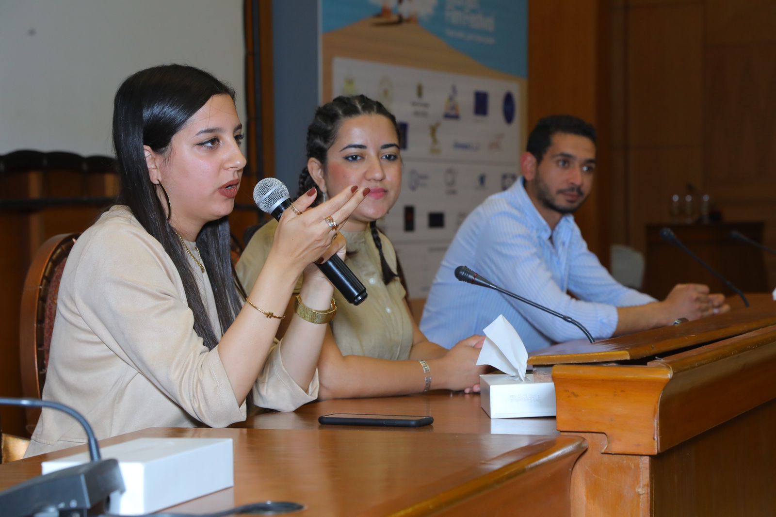 لقاء مع صناع الأفلام القصيرة بمهرجان أسوان السينمائي الدولي لأفلام المرأة