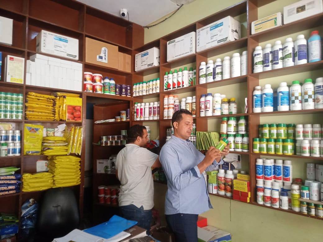 زراعة البحيرة...ضبط 500 كجم مبيدات غير مصرح بتداولها و16 محل بدون ترخيص 