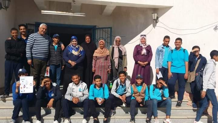 كيفية التعامل مع المراهقة وبناء الثقة" بقصر ثقافة الغردقة"