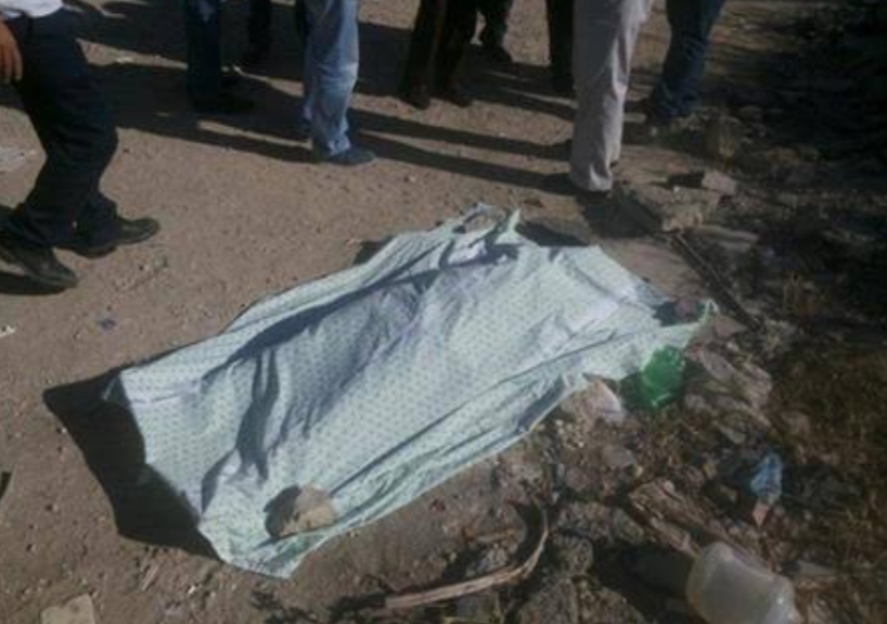 مشاجرة بالأسلحة البيضاء أودت بحياة مزارع وإصابة أولاده بسوهاج 