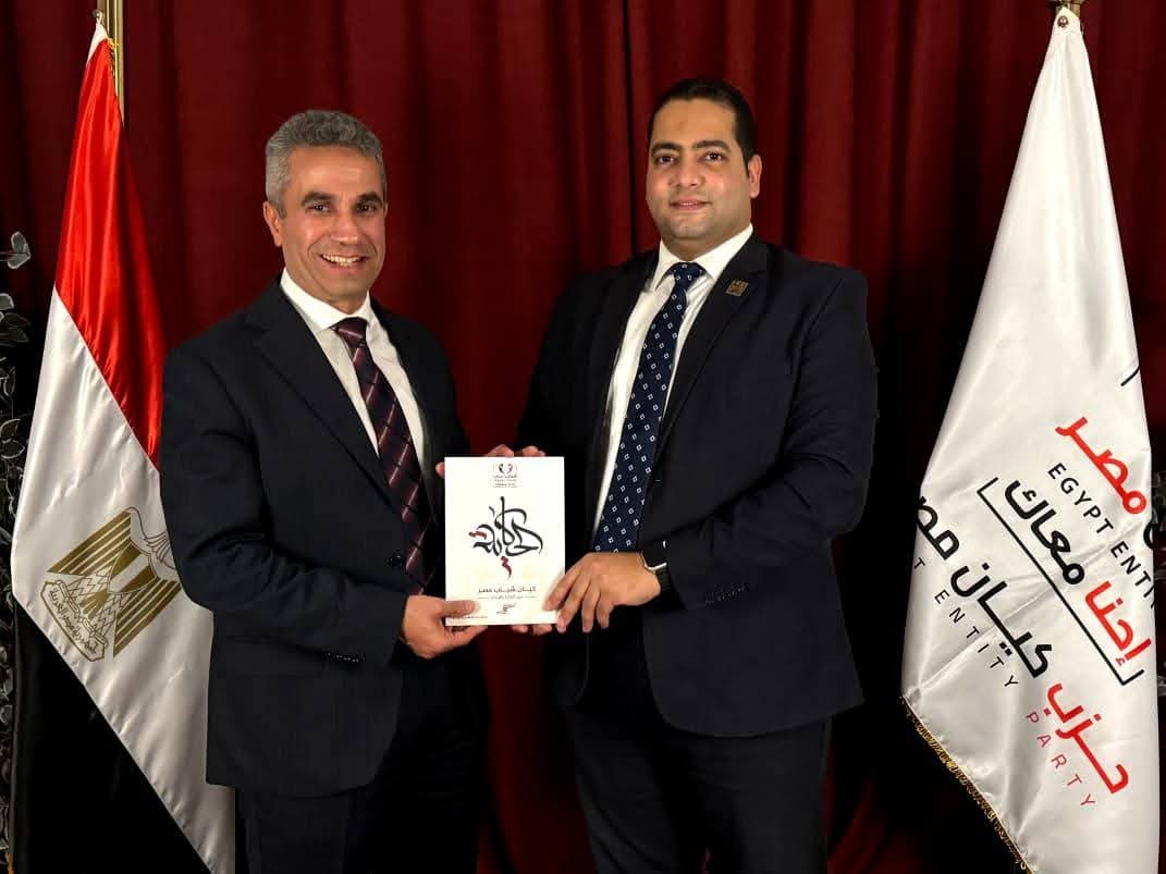 بالصور : العميد محمد سمير يبدأ موسم جديد ببرنامج استراتيجيات ومهارات التميز