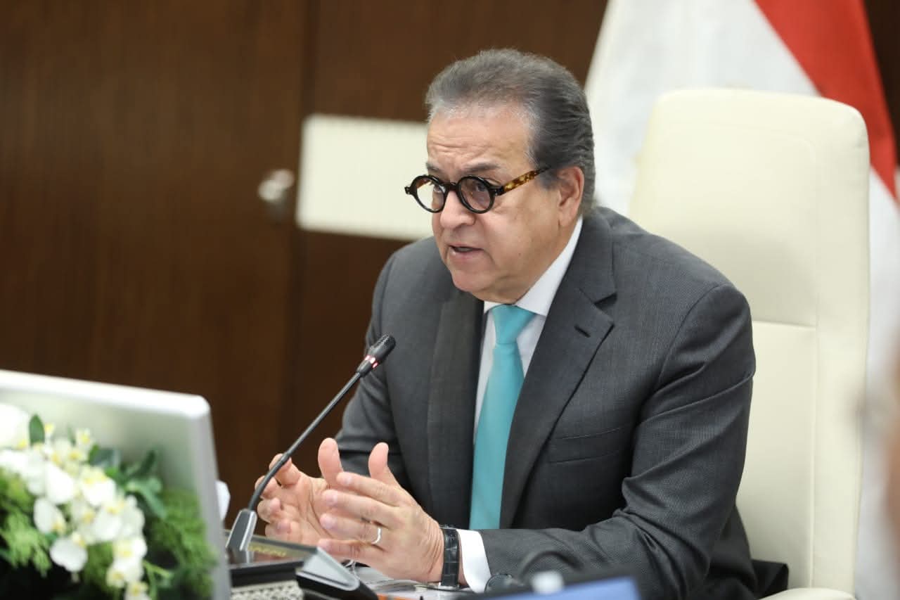 وزير الصحة يتابع الاستعدادات للتشغيل التجريبي لمنظومة التأمين الصحي الشامل بمحافظة المنيا