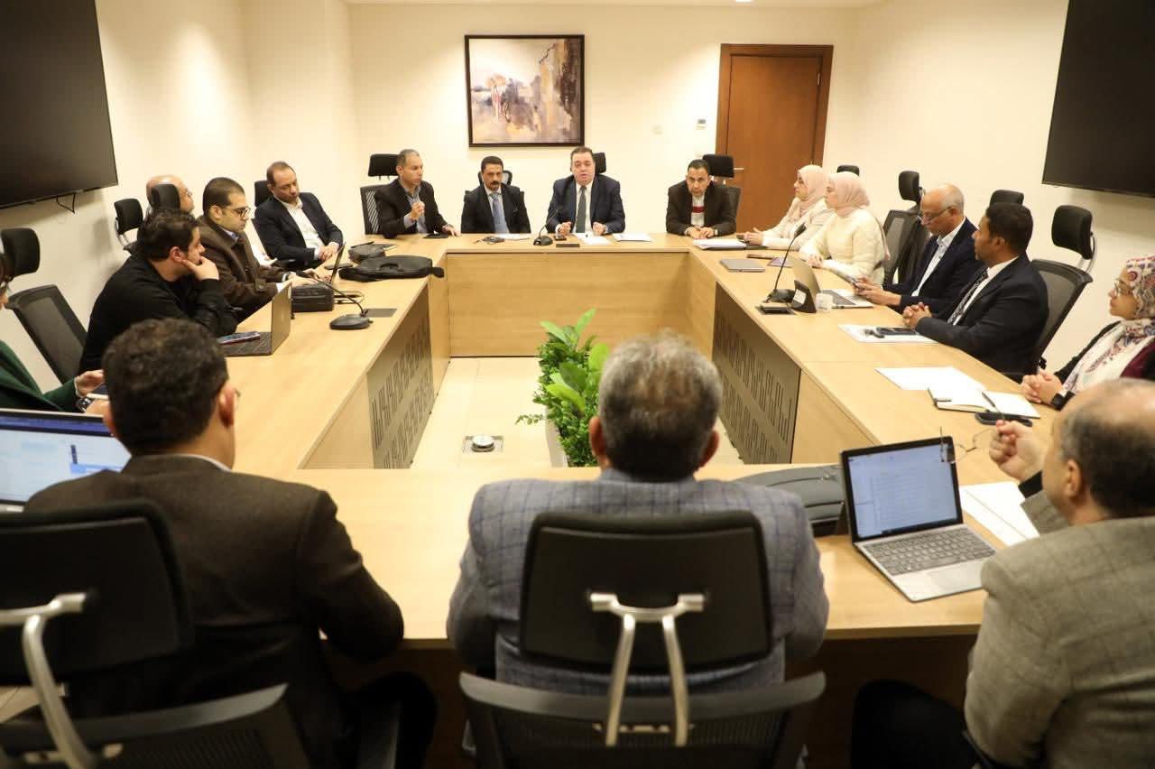 الصحة : تعزيز كفاءة قواعد بيانات علاج المواطنين على نفقة الدولة وتطوير التحول الرقمي