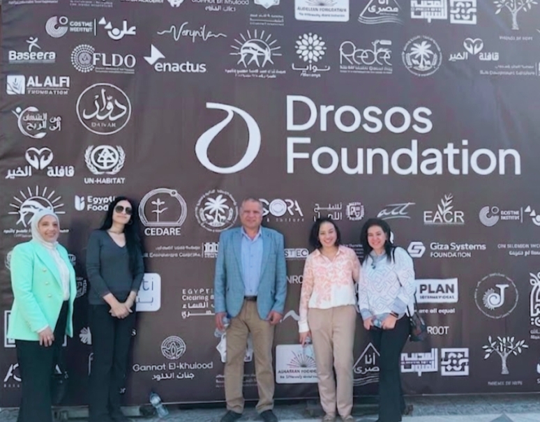       "تمكين الشباب فى جميع أنحاء مصر" ..       شعار ترفعه  " سيدارى" بالجامعة الأمريكية 