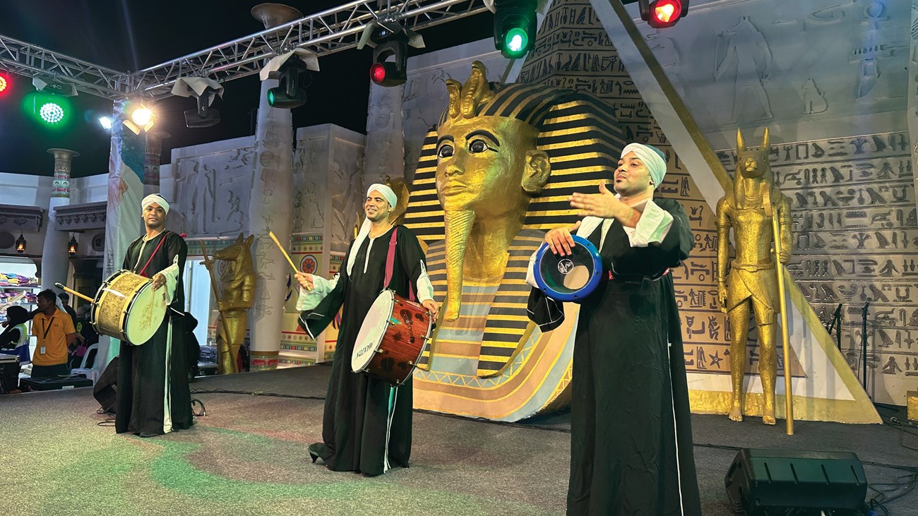 هل يمكن لـ "الخمسة وخميسة" أن تعيش في عصر الخوارزميات؟