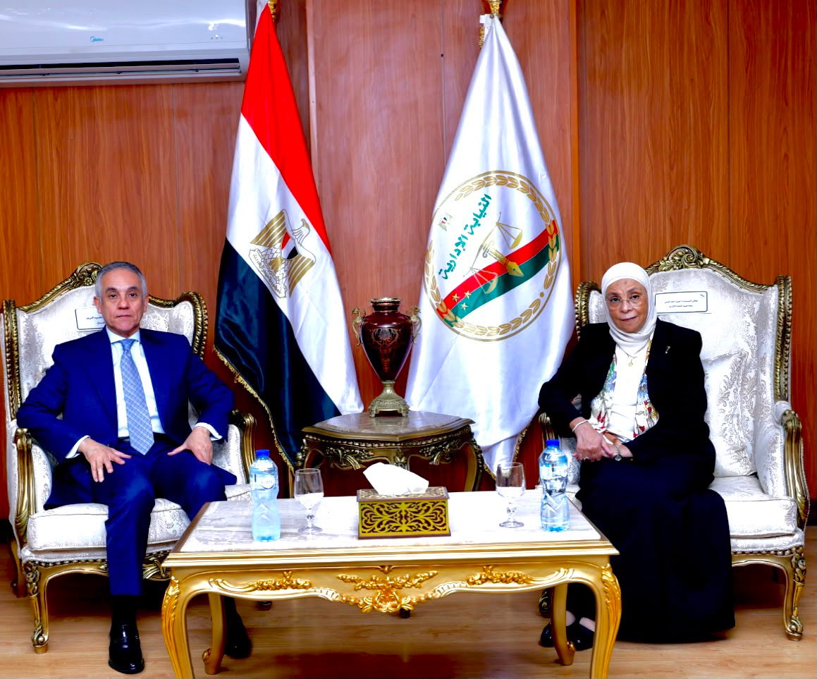 وزير العدل يشيد بالنيابة الإدارية لترسيخ قيم " النزاهة والشفافية والعدل" 