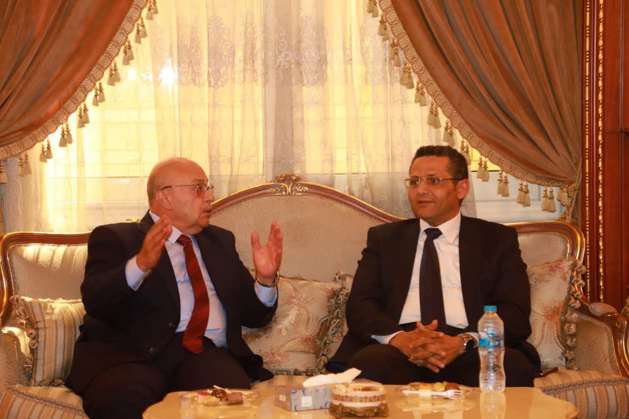 وفد "الصحفيين" برئاسة النقيب يهنئ مجلس "نادي قضاة مصر"