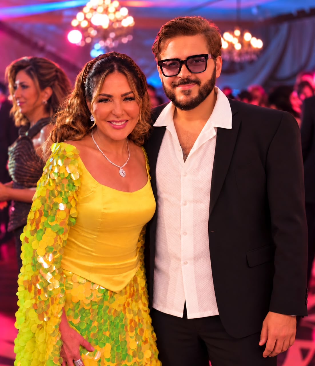 هيثم مازن يعود للظهور بعد أزمته الصحية في حفل زفاف نجل صابرين.. ويستعد لميني ألبوم ورواية جديدة